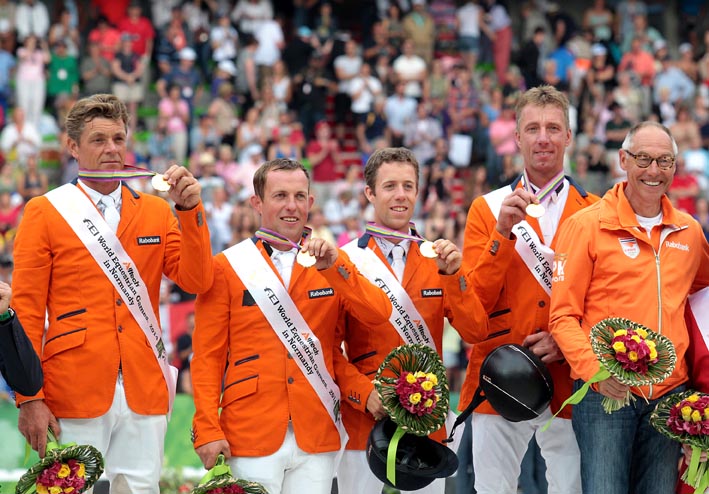 Golden Dutch jumping team in Maastricht